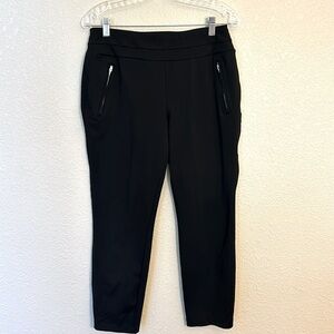 Women’s Nicole Miller pull on dress black pants size medium.
